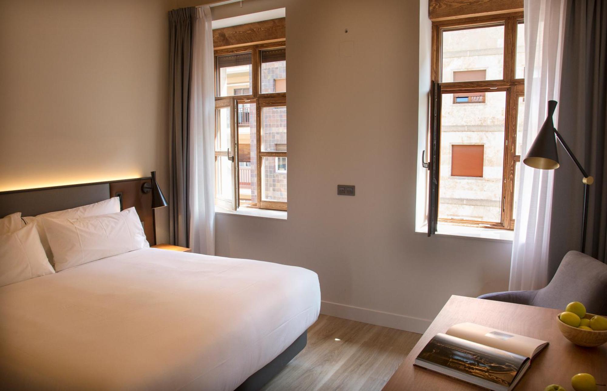 Prisma Suites Salamanca Kültér fotó